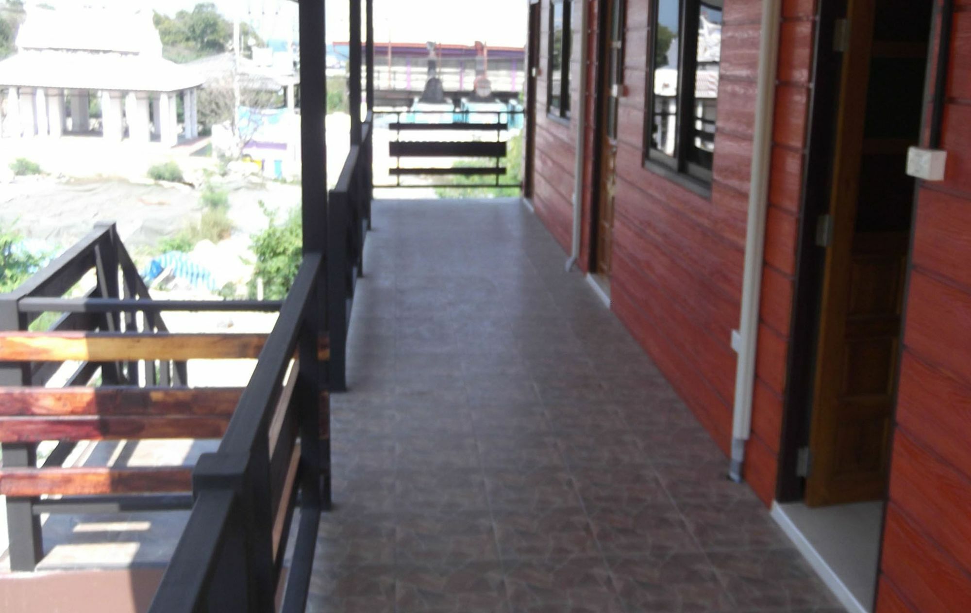 Sichangstyle Resort Ко Си Чанг Екстериор снимка